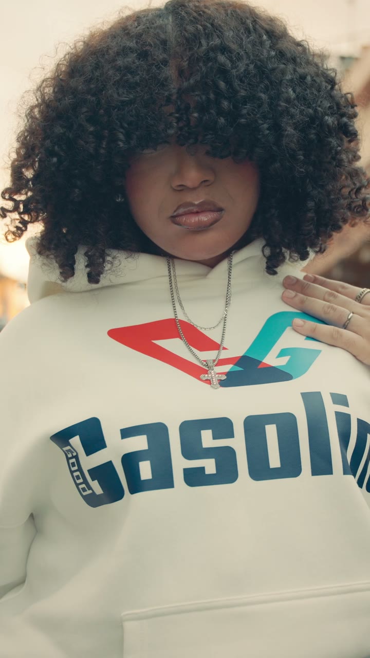 GASOLINA UNIFORM still